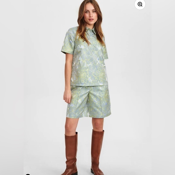 GIFT WITH PURCHASE 🌵NUMPH Nudaya Blouse(NWOT) - Picture 2 of 8